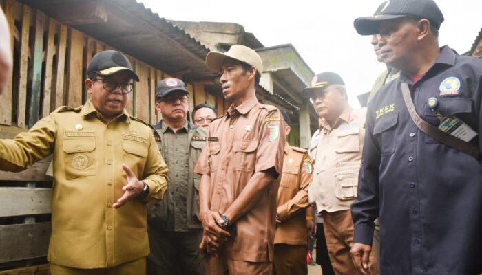 Pj. Gubernur Lampung Tinjau Wilayah Terdampak Banjir di Pesawaran, Janji Perbaikan Infrastruktur dan Antisipasi Banjir Susulan