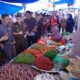 Bupati Pringsewu Tinjau Stok dan Harga Kebutuhan Pokok di Pasar Banyumas