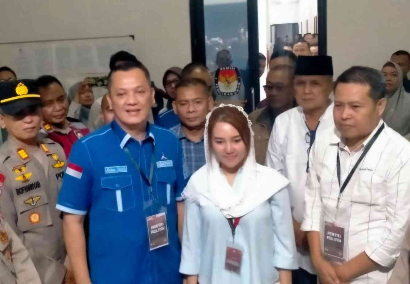 Tanpa Wakil, Drg. Elin Daftarkan Diri Sebagai Calon Bupati dalam PSU Pilkada Kabupaten Pesawaran di KPU