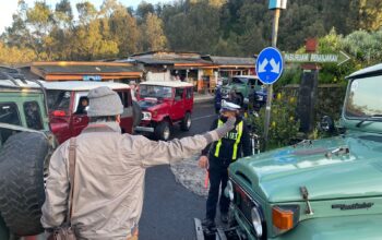 Upacara Yadnya Kasada, Destinasi Wisata Bromo Tutup Sementara