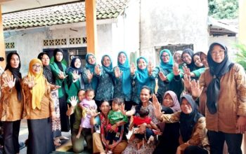 Peduli Gizi Keluarga, Ketua TP PKK Desa Sukajaya Lempasing Salurkan PMT Untuk Balita dan Ibu Hamil