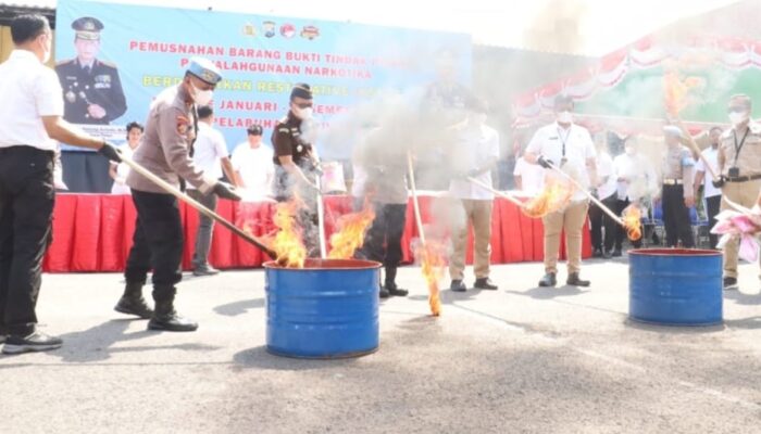 Polres Tanjung Perak Musnahkan Ribuan BB Narkoba, Ungkap 304 Kasus Sepanjang 2025