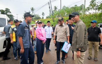 Dorong Peningkatan Infrastruktur Jalan, Bupati Pesawaran Dampingi Gubernur Tinjau Ruas Jalan Provinsi