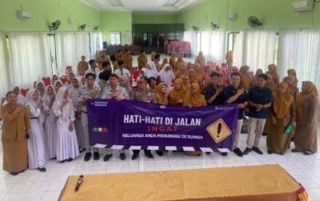 Tekan Angka Kecelakaan, Satlantas Polres Gresik Gelar Police Goes To School
