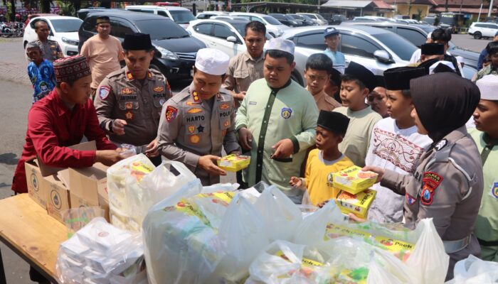 Korban Lakalantas Meningkat, Kapolres Pasuruan Bersama Kasatlantas Gelar Salat Ghaib dan Doa Bersama