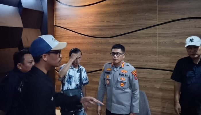 Dua Jurnalis Dikeroyok Oknum Pengawas Proyek di Areal Kampus UIN-RIL, Handphone Sempat Dirampas