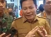 Bupati Subandi Tinjau Korban Diduga Keracunan MBG di Sidoarjo, Pastikan 324 Pasien Tertangani dan Tidak Ada Korban Jiwa