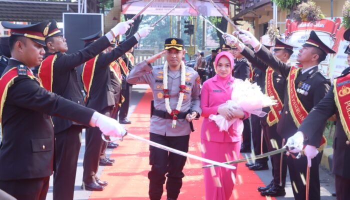 Sertijab Kapolres Pasuruan, AKBP Irawan Setyono Resmi Gantikan AKBP Harto Agung Cahyono